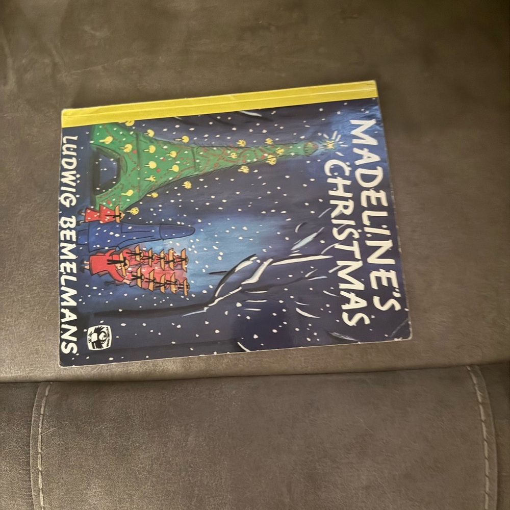 Madeline's Christmas Book by Ludwig Bemelmans